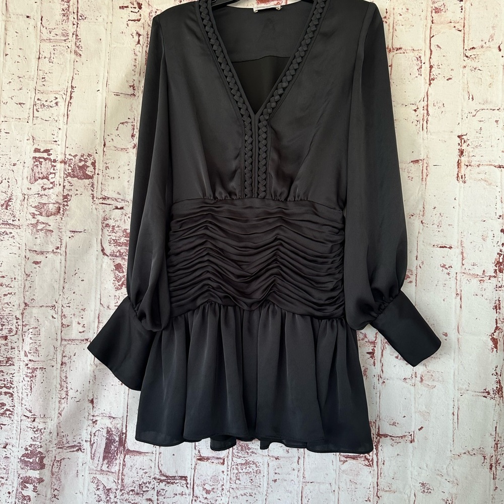 💥SOLD $25💥 RAMY BROOK Mini Dress M Black Ruched Feminine Sexy Goth Babydoll - Picture 2 of 11